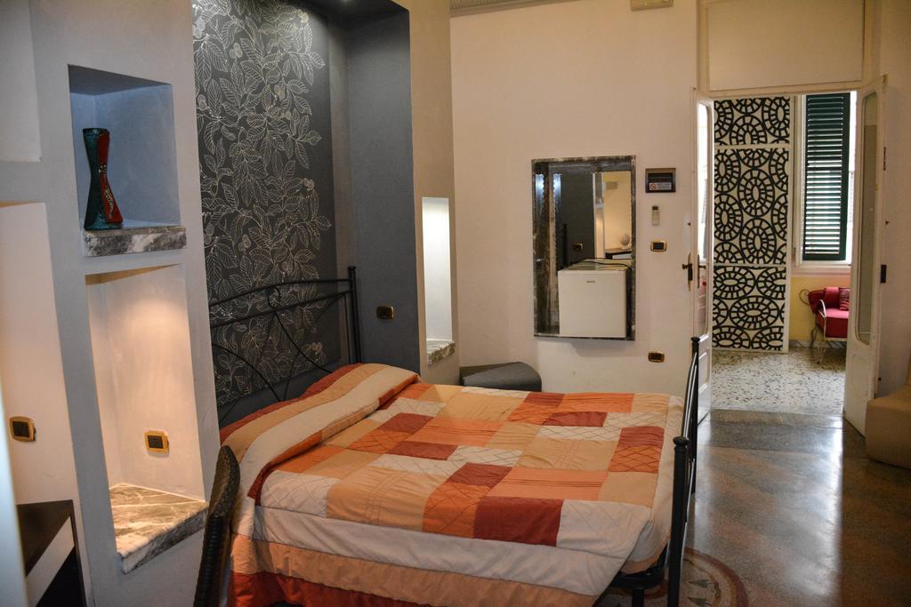 B&B Le Colonne Brindisi Bagian luar foto