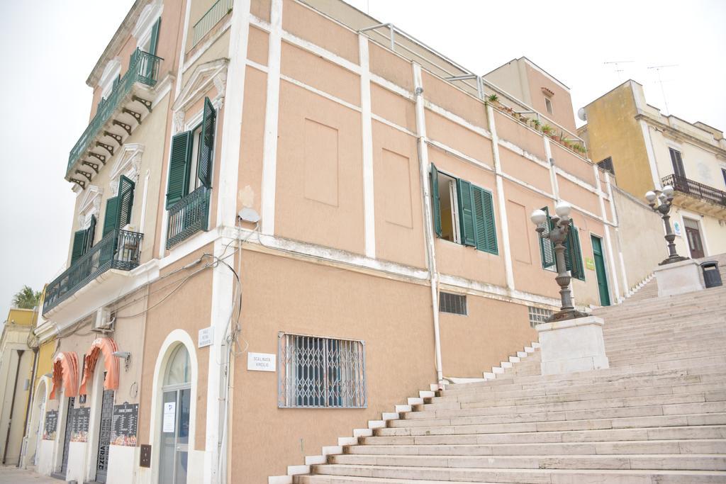 B&B Le Colonne Brindisi Bagian luar foto