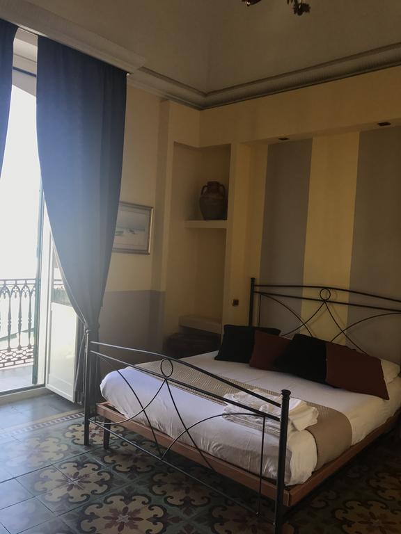 B&B Le Colonne Brindisi Ruang foto